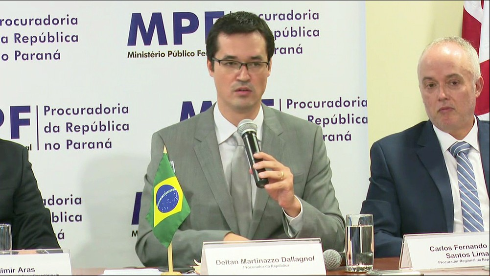 Os procuradores enviaram nota à imprensa para falar sobre a prisão do ex-presidente