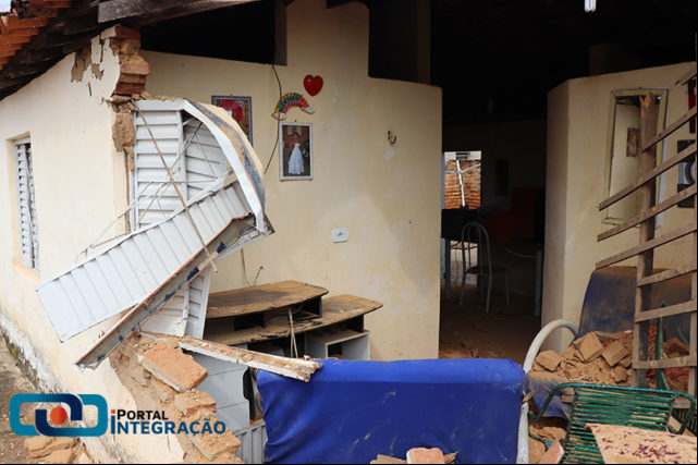 O dono do imóvel Francisco Mendes de Sousa e a sua mulher não estavam em casa