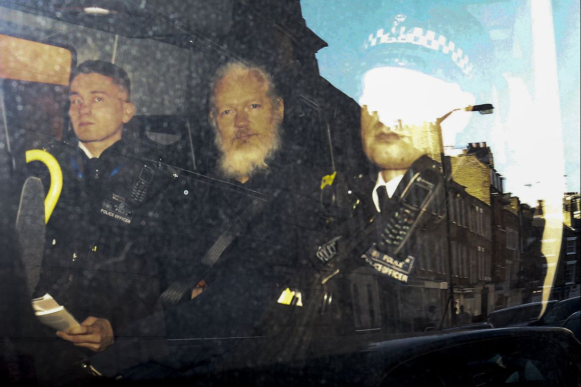 Julian Assange Wikileaks