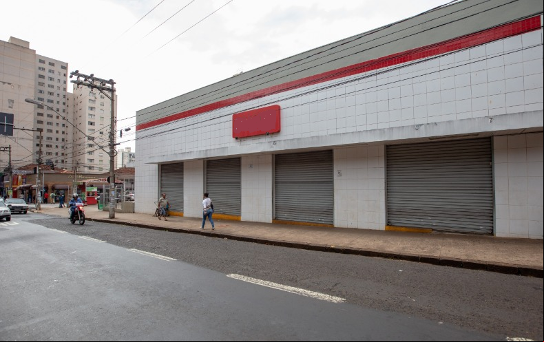 Teresina continua com restrição comercial aos domingos